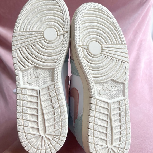 Jordans - Picture 5 of 5